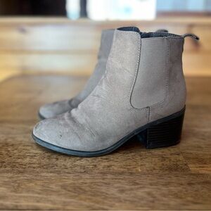 Stylish Gray Ankle Boots